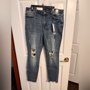 NWT Judy Blue Distressed Skinny Jeans